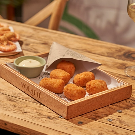 Croquetas de gambas al ajillo