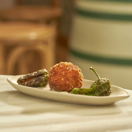 <p>Croqueta de jam&oacute;n</p>